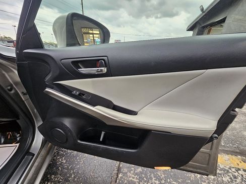 Used 2014 Lexus IS 250 w/ Premium Package RWD image 57