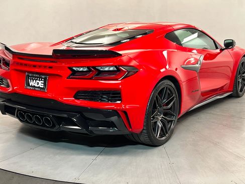 Used 2024 Chevrolet Corvette Z06 w/ Stealth Interior Trim Package RWD image 6