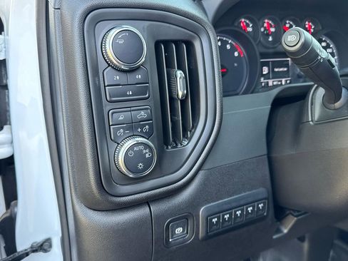 Used 2025 GMC Sierra 3500 Pro w/ Convenience Package AWD/4WD image 17