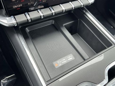 New 2025 GMC Acadia Elevation image 20