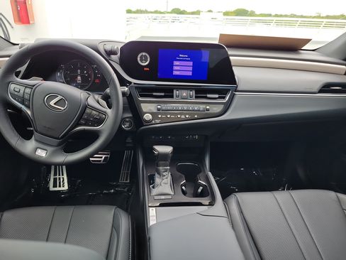 Certified 2023 Lexus ES 350 F Sport FWD image 15