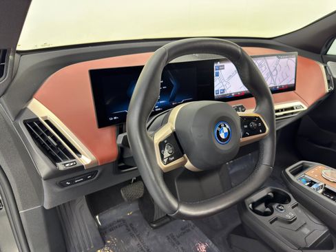 Used 2023 BMW iX M60 w/ Executive Package image 13