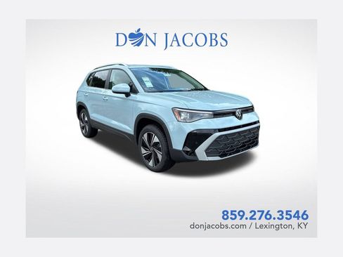 New 2026 Volkswagen Taos SE AWD/4WD image 1