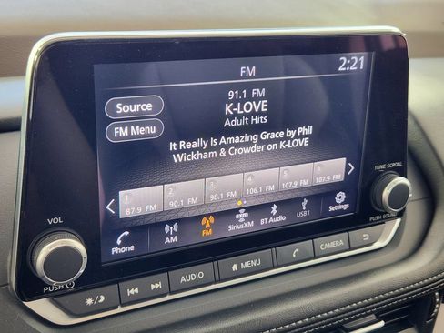 Used 2023 Nissan Rogue SV FWD image 21