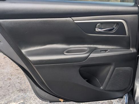 Used 2018 Nissan Altima 2.5 SL FWD image 28