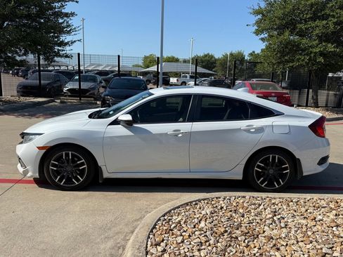 Used 2020 Honda Civic EX image 2