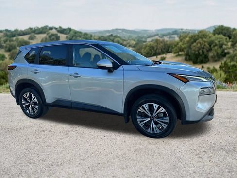 Used 2023 Nissan Rogue SV FWD image 12