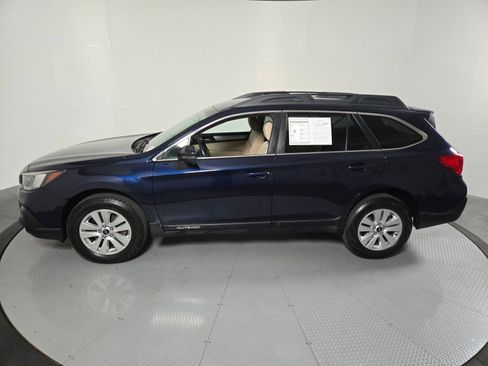 Used 2018 Subaru Outback 2.5i Premium AWD/4WD image 13