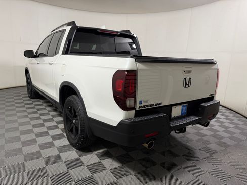 Certified 2022 Honda Ridgeline Black Edition image 2