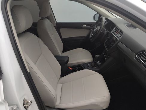 Used 2021 Volkswagen Tiguan SEL w/ 3-Row Tiguan MDO Package FWD image 21