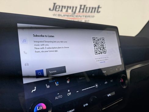 Used 2024 Lexus GX 550 w/ Accessory Package (Z1) AWD/4WD image 19