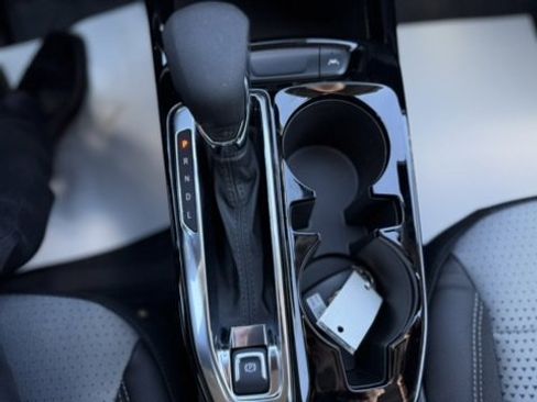 New 2026 Chevrolet Trax LT w/ Driver Confidence Package image 15