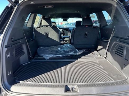 New 2026 GMC Acadia Elevation w/ Elevation Premium Package AWD/4WD image 20