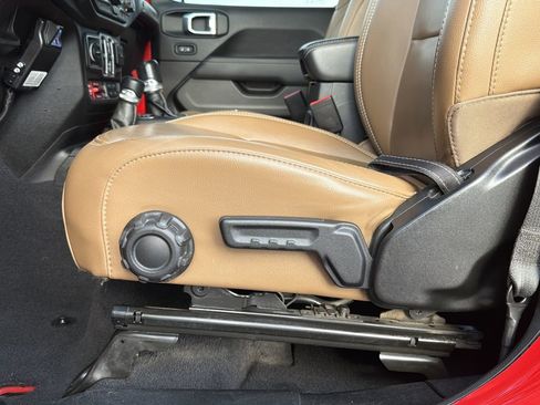 Used 2021 Jeep Wrangler Unlimited Rubicon AWD/4WD image 21