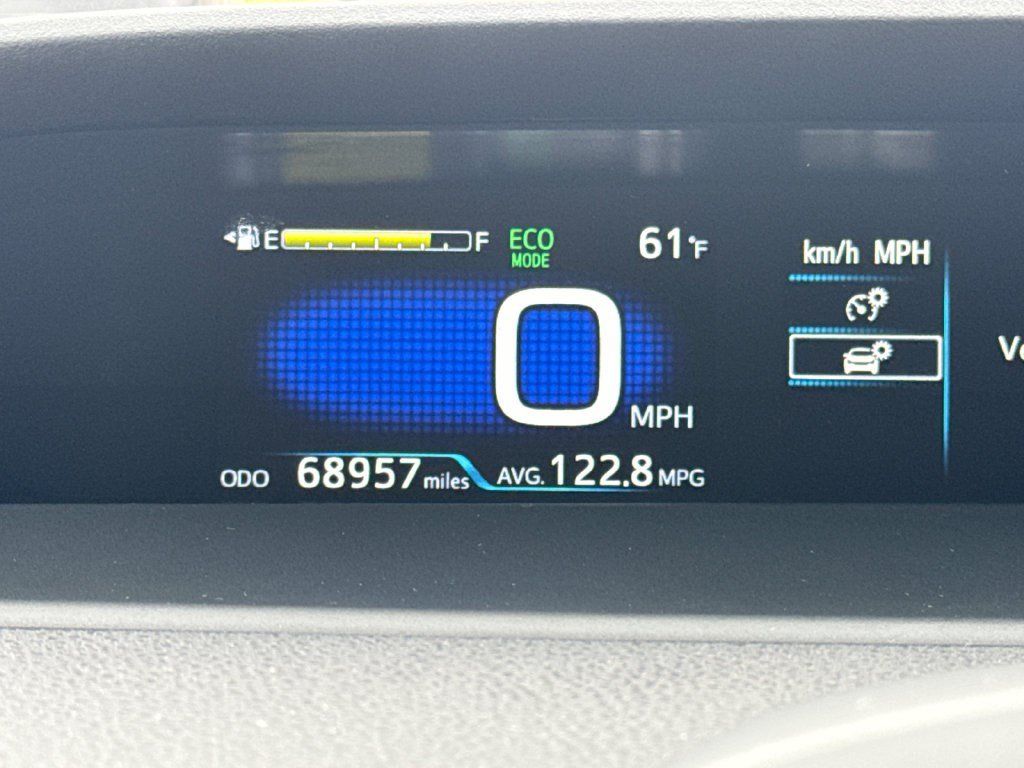 Used 2020 Toyota Prius Prime Limited FWD image 27