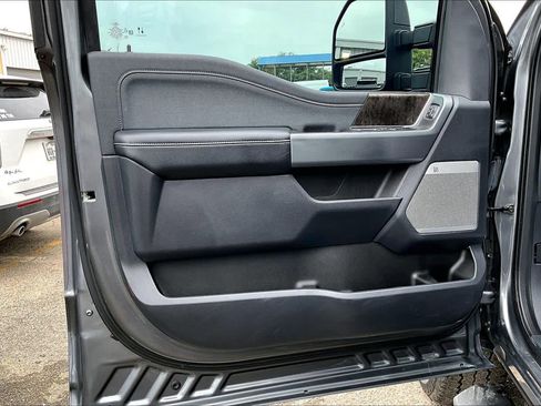 Certified 2024 Ford F250 Lariat w/ Lariat Ultimate Package AWD/4WD image 22