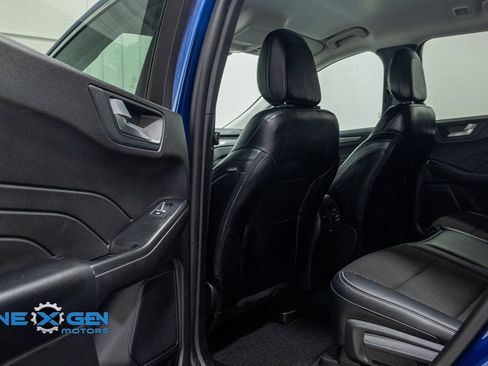 Used 2023 Ford Escape SE image 24