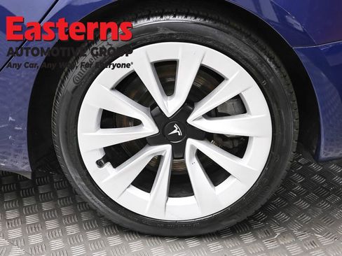 Used 2023 Tesla Model 3 Standard Range RWD image 8