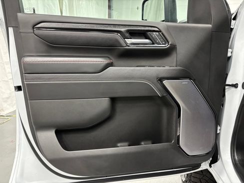 Used 2026 GMC Sierra 2500 AT4X AWD/4WD image 8