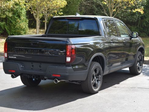 New 2026 Honda Ridgeline Black Edition image 8