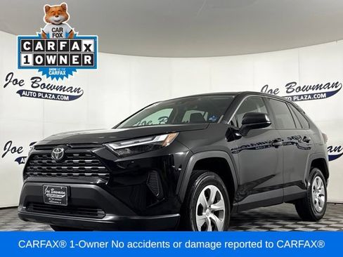 Used 2023 Toyota RAV4 LE AWD/4WD image 3