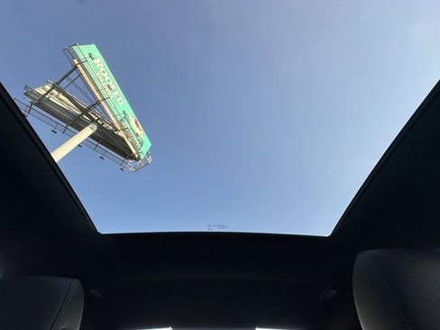 Used 2025 Mercedes-Benz CLA 250 4MATIC image 18