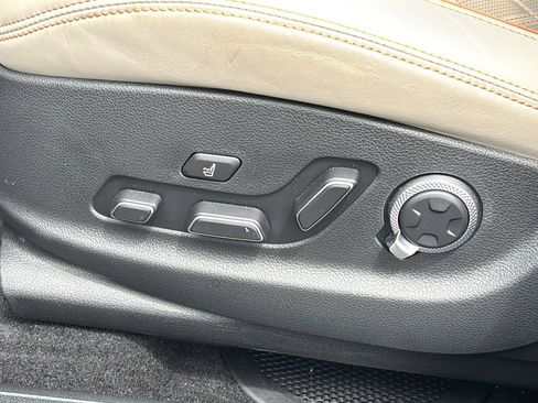 Certified 2026 Genesis GV70 3.5T Sport Prestige AWD/4WD image 15