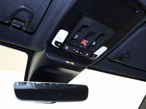 Certified 2025 Acura ADX A-Spec image 22