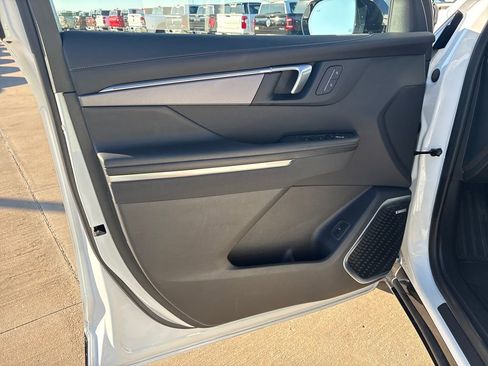 Used 2025 Buick Enclave Sport Touring image 13