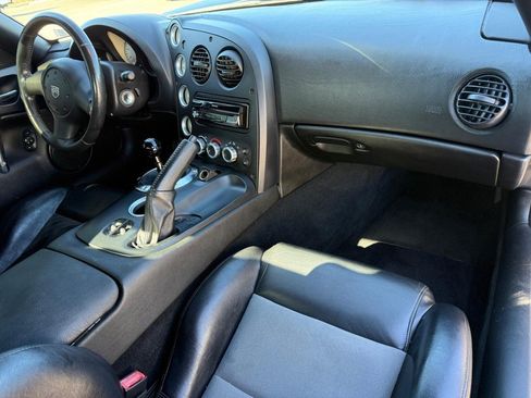 Used 2005 Dodge Viper SRT-10 image 15