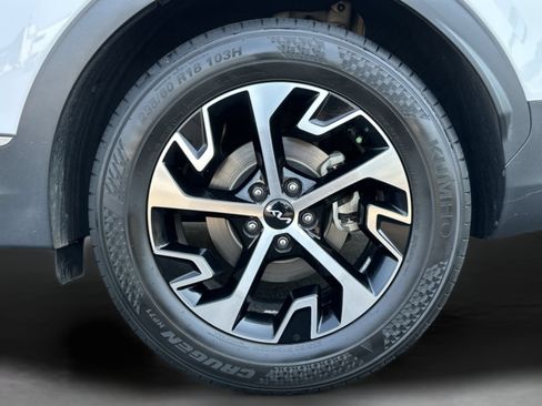 Used 2023 Kia Sportage EX FWD image 29