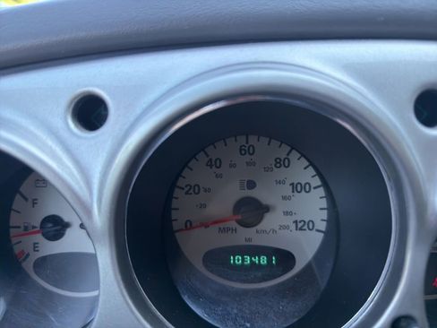 Used 2005 Chrysler PT Cruiser Limited FWD image 16