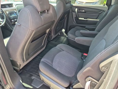 Used 2016 Chevrolet Traverse LT w/ Style and Technology Package FWD image 20
