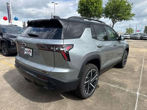 New 2026 Chevrolet Equinox RS w/ Convenience Package III AWD/4WD image 8