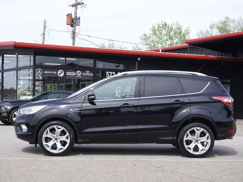 Used 2017 Ford Escape Titanium AWD/4WD image 4
