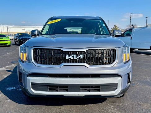 Used 2024 Kia Telluride EX w/ EX Captain's Chair Package image 10