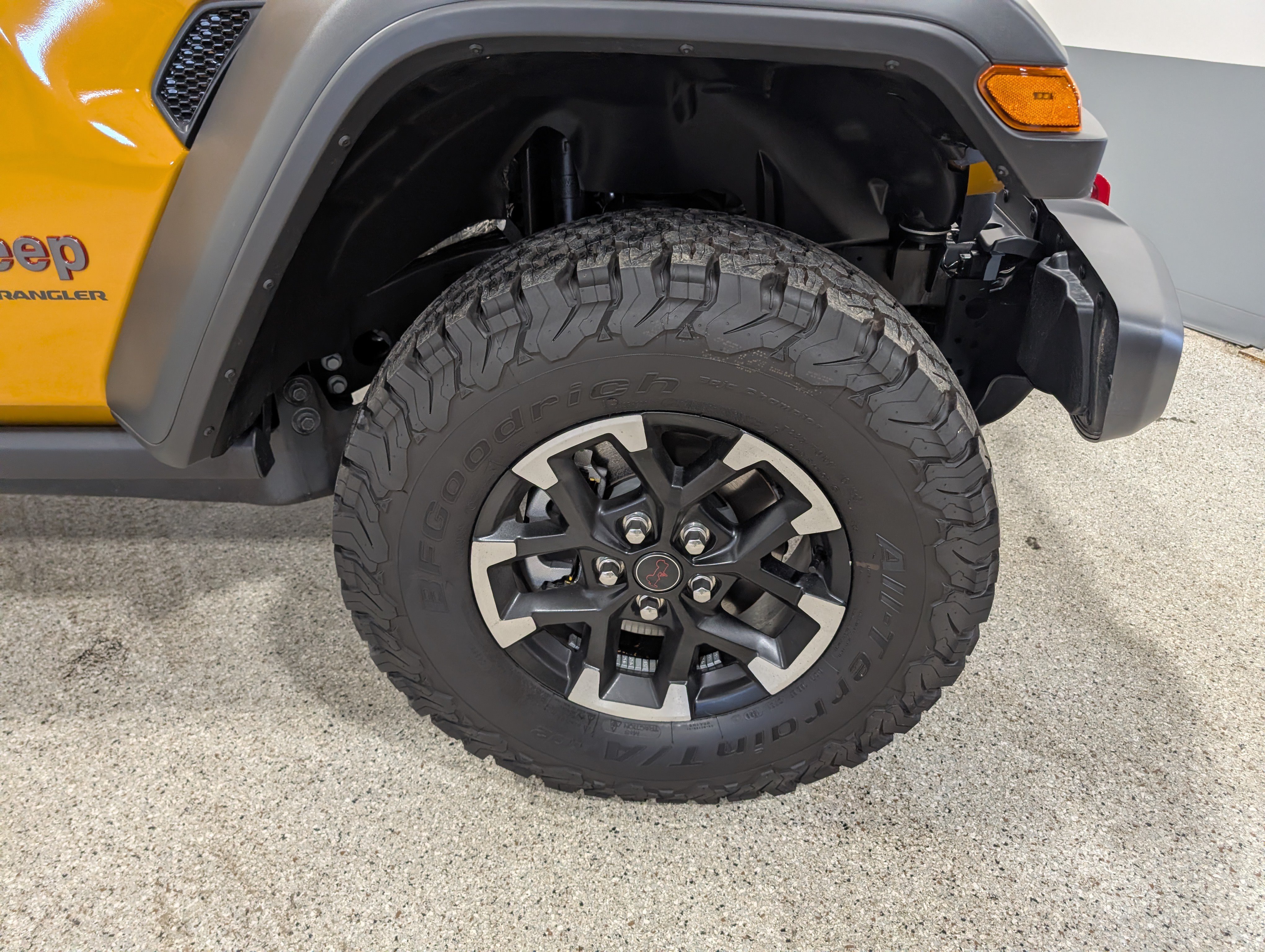 Used 2026 Jeep Wrangler Unlimited Rubicon AWD/4WD image 12