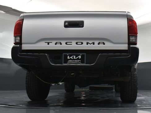 Used 2020 Toyota Tacoma SR w/ SR Convenience Package image 34