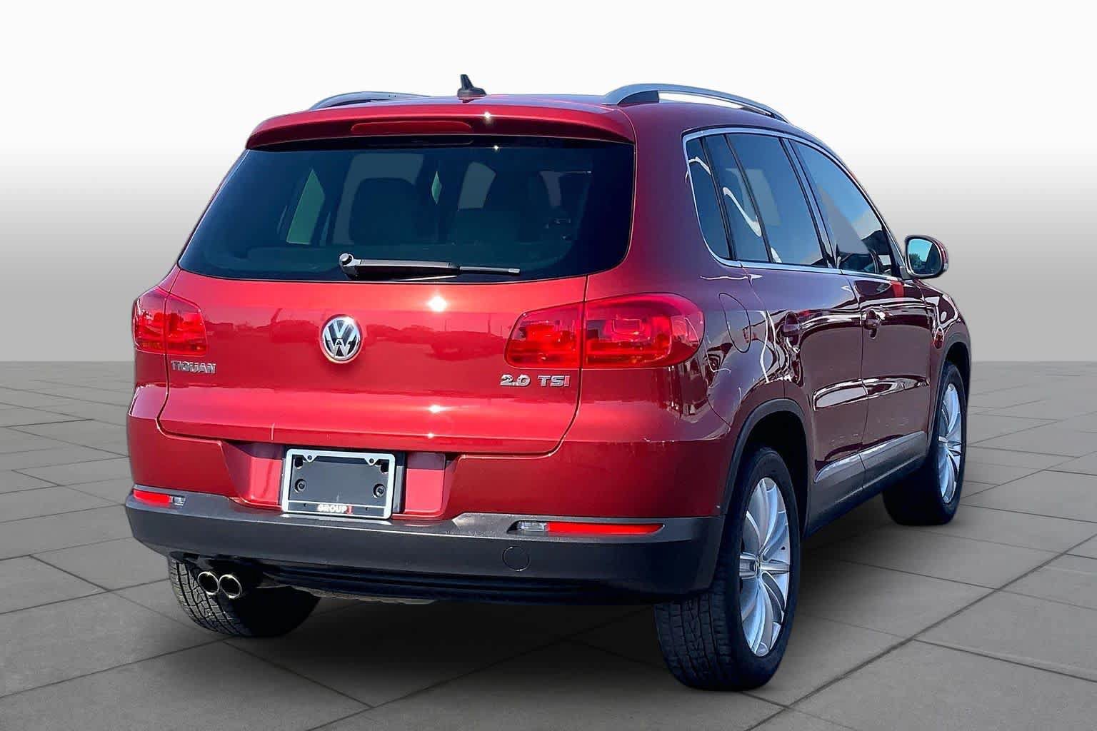 Used 2015 Volkswagen Tiguan SEL FWD image 13