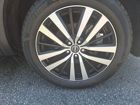 Used 2023 Nissan Pathfinder Platinum w/ Cargo Package image 8