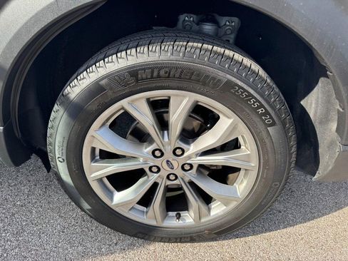 Used 2023 Ford Explorer Limited image 27