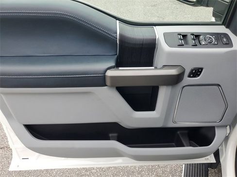 Used 2022 Ford F450 Limited w/ FX4 Off-Road Package image 10