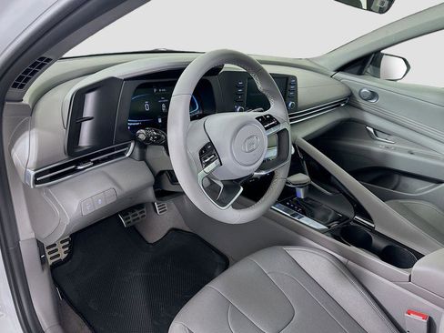 New 2026 Hyundai Elantra SEL Sport Premium FWD image 9