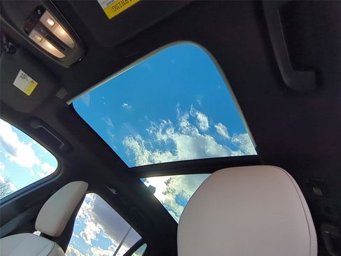 New 2026 Volvo XC90 T8 Plus w/ Protection Package Premier image 10