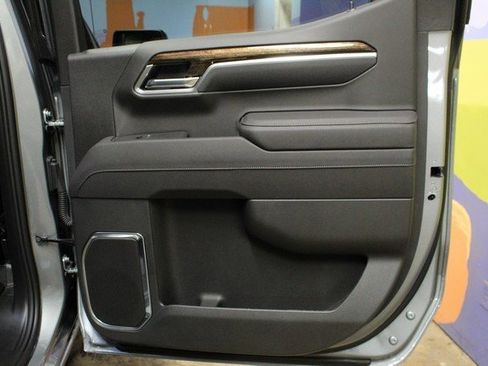 New 2026 GMC Sierra 1500 Elevation image 11