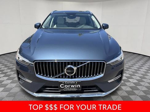 Used 2023 Volvo XC60 B5 Plus AWD/4WD image 2