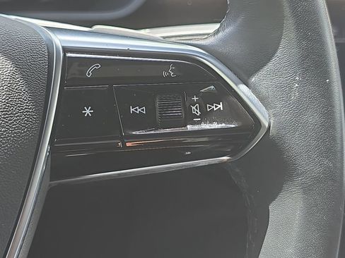 Used 2023 Audi e-tron Prestige w/ Prestige Package AWD/4WD image 16