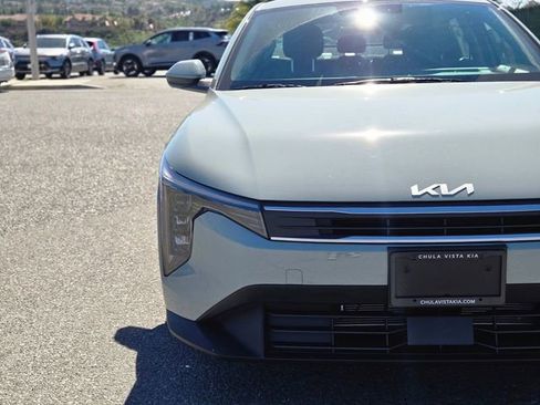 New 2026 Kia K4 FWD image 2