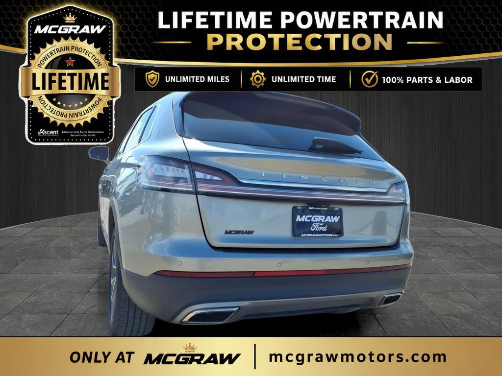 Used 2023 Lincoln Nautilus Reserve AWD/4WD image 15