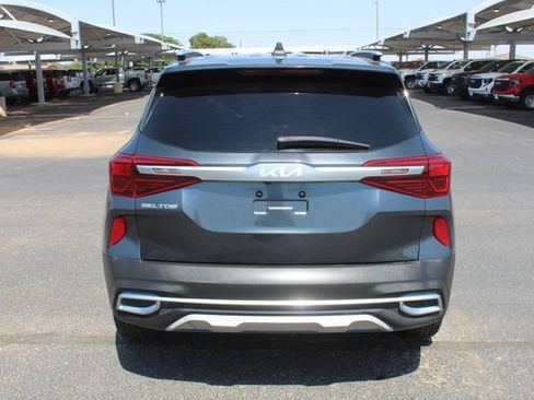 Used 2022 Kia Seltos EX AWD/4WD image 4